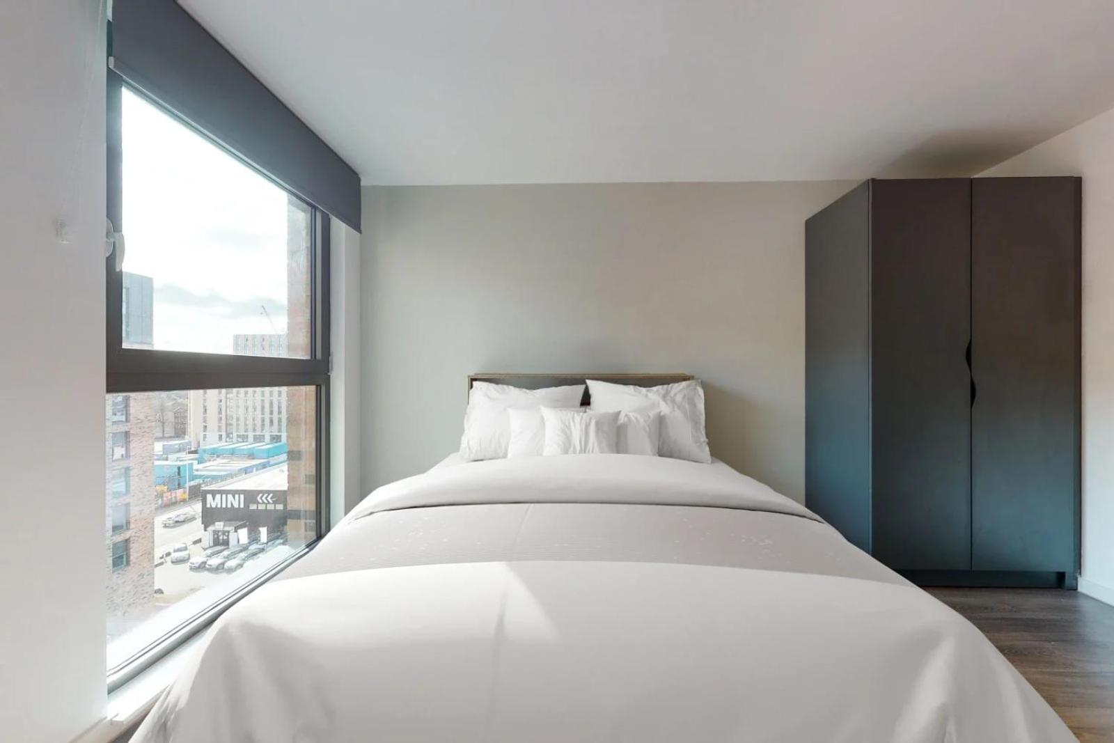 Canvas Glasgow: Private And With Shared Kitchen Near Centre